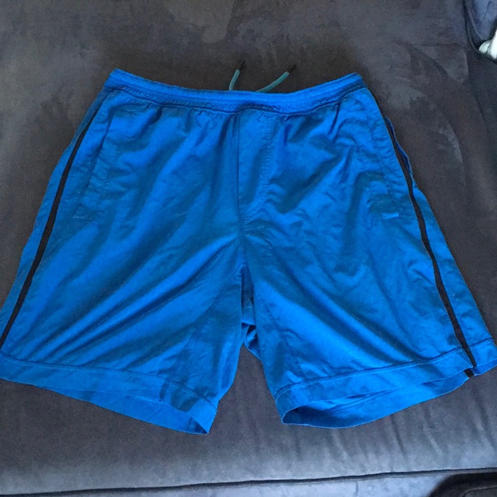 Pace breaker with liner